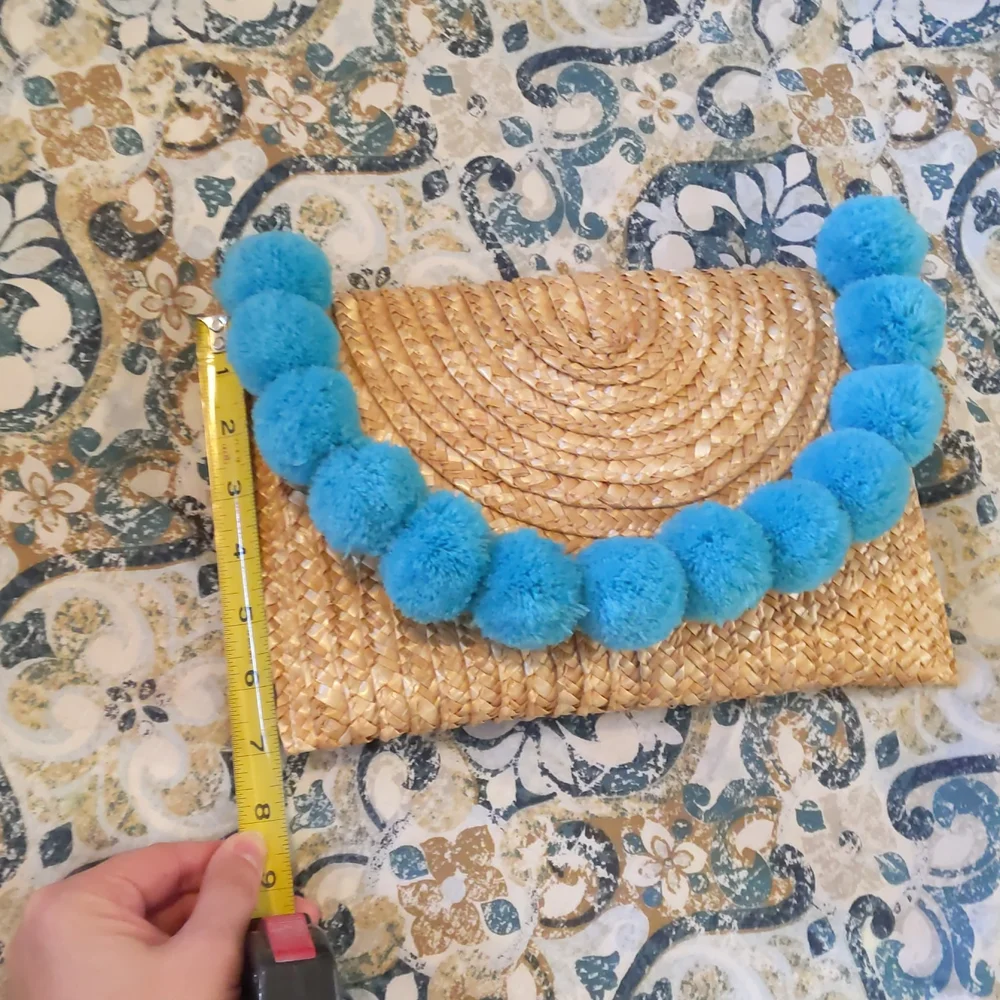 Shiraleah Chicago Straw Clutch - Picture 3 of 5